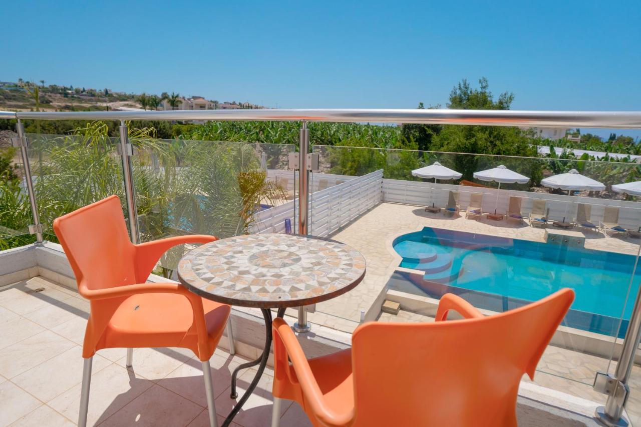 Oniros By Prestige Bookings Peyia Exterior photo