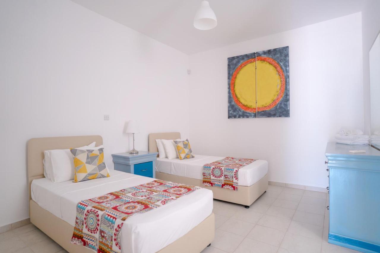 Oniros By Prestige Bookings Peyia Exterior photo