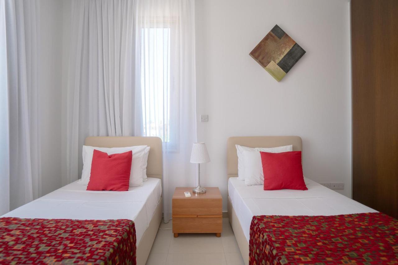 Oniros By Prestige Bookings Peyia Exterior photo